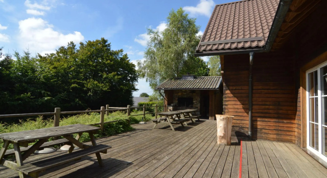 Spacious Chalet in Ovifat, Забронировать Шале Вэм Oost Kantons