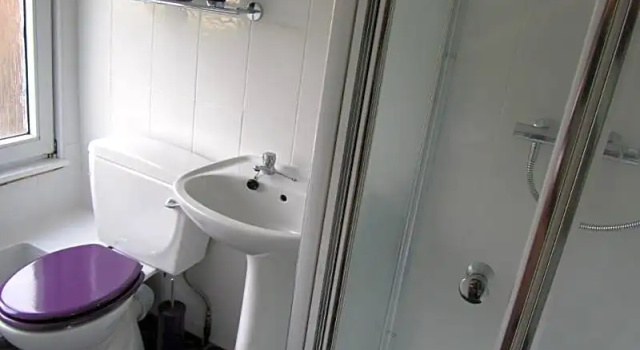 Queens Head Hotel, Book Hotel Monmouth Gwent