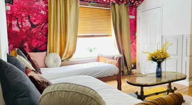 Hangover Hotel, Забронировать Отель Брайтон-энд-Хов 