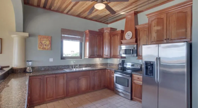 Номер Standard Пентхаус с 2 комнатами с видом на море Coco Beach Resort