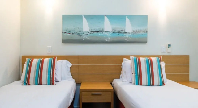 Апартаменты с 2 комнатами с балконом Sea La Vie - Airlie Beach