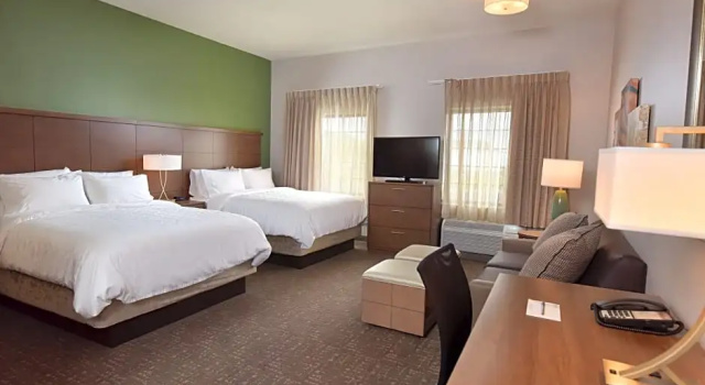 Четырёхместный номер Standard Staybridge Suites - Wisconsin Dells - Lake Delton by IHG