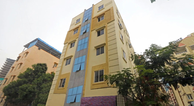 Oyo 80590 Sri Sudharshana Sai Luxury Rooms, Забронировать Отель Гачибоули 