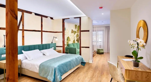 Полулюкс Hotel Boutique ADOLFO