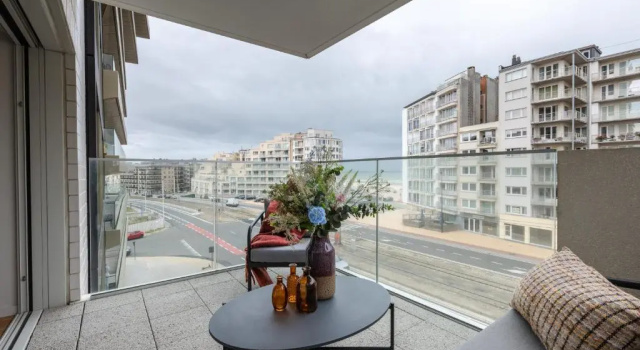 Апартаменты Lovely Apartment With Terrace and sea View