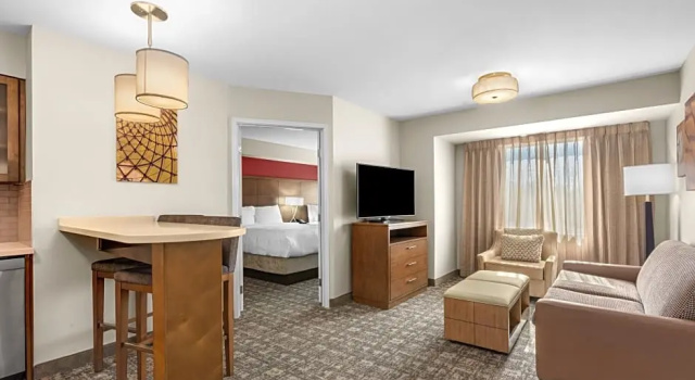 Четырёхместный люкс c 1 комнатой Staybridge Suites - Orenco Station by IHG