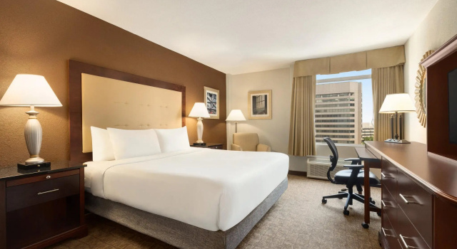 Номер Standard Crowne Plaza Crystal City-Washington, D.C. by IHG