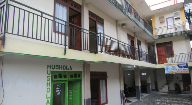 Hotel Kopeng Indah 2, Boek Hotel Semarang Central Java
