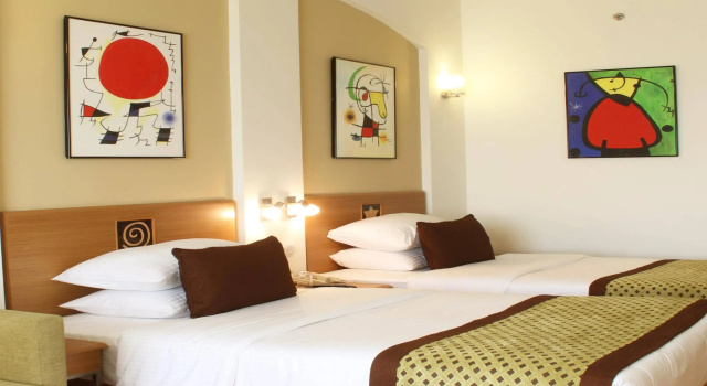 Lemon Tree Hotel, Electronics City - Bengaluru