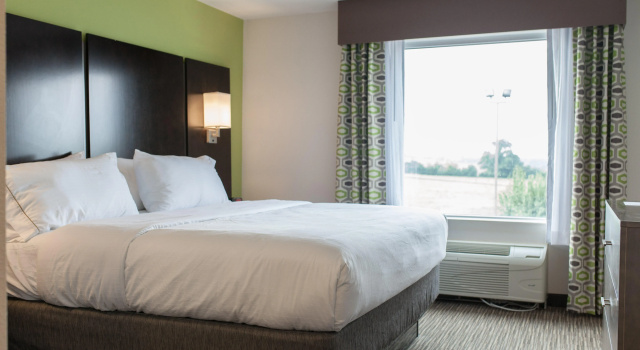 Holiday Inn Express & Suites Sweetwater by IHG, Rezerwuj Hotel Sweetwater Tennessee