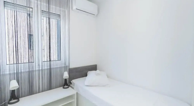 Meridian Pool Residences, 예약 아파트 Novalya Zadar County
