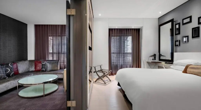 Люкс Protea Hotel Fire & Ice! by Marriott Pretoria Menlyn