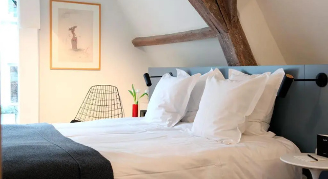 Полулюкс Hotel Julien