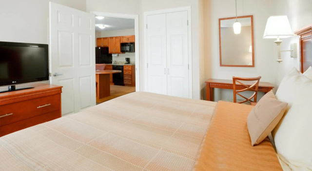 Candlewood Williamsport by IHG, Забронировать Отель Уильямспорт Пенсильвания