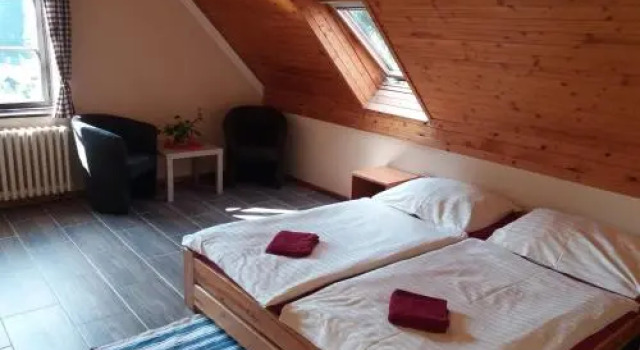 Chata Tonda, Забронировать Апартаменты/квартира Отели Гаррахов с парковкой, рядом с Мумлавский водопад, Парковка