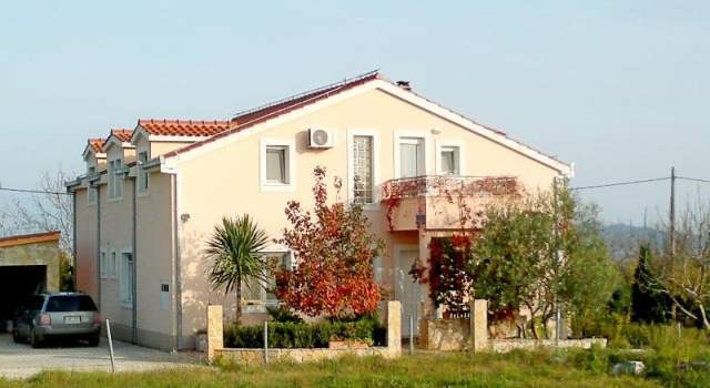 Apartments Drazen, 예약 아파트 Divulje Split-Dalmatia County