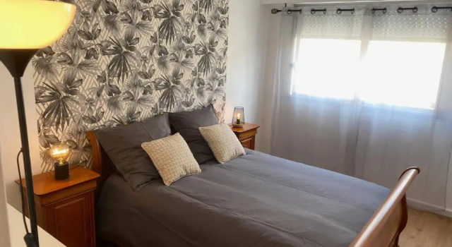 T2 appartement Golfe Juan 47m2 plages et port, Забронировать Апартаменты/квартира Отели Приморских Альпы с парковкой, Парковка