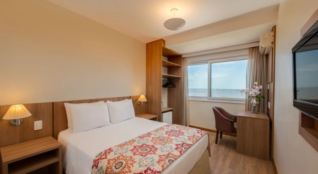 Семейный номер Deluxe с балконом Blue Tree Towers Millenium Porto Alegre