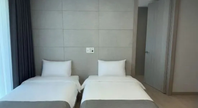 Трёхместный полулюкс Bella Stay