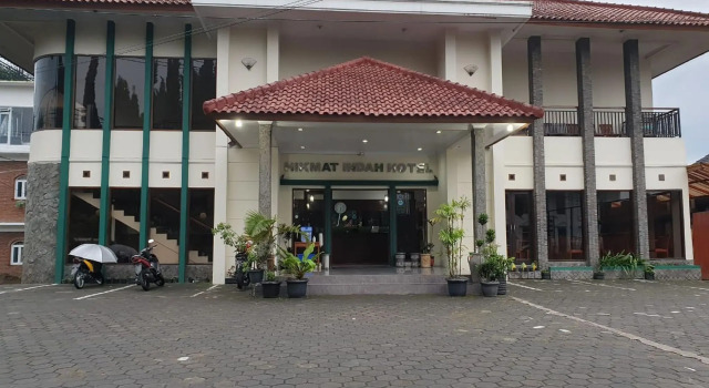 Hotel Hikmat Indah, Брондау Қонақ үй Genteng West Java