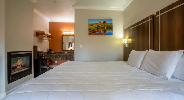 Двухместный номер Standard с видом на горы Wildflower Inn at Bell Rock