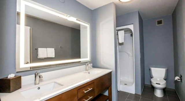 Номер Standard с видом на реку Whitefish Riverfront Hotel