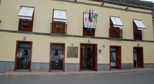 Hotel Escuela Rural Casa Los Herrera, Забронировать Отель Эрмигва Гомера