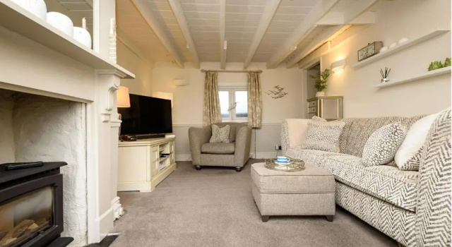 Beautiful 3 bedroom cottage in the heart of Looe, Забронировать Дом для отпуска Виллы Лу, рядом с Пляж Плейди, Вилла