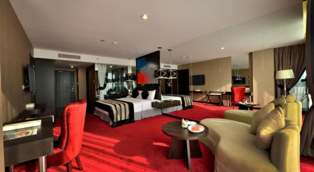 Suite Amaroossa Cosmo Jakarta