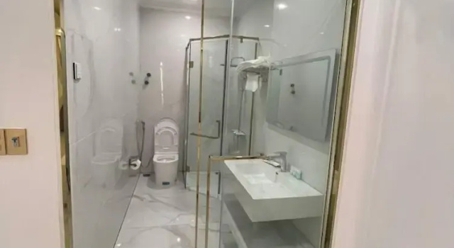 Номер Economy Đông Thắm Hotel