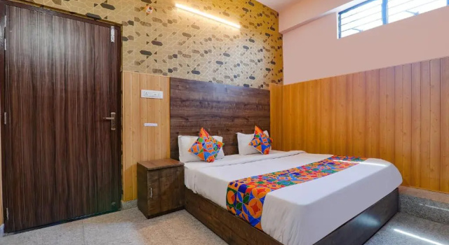 Fabhotel Gsv Inn