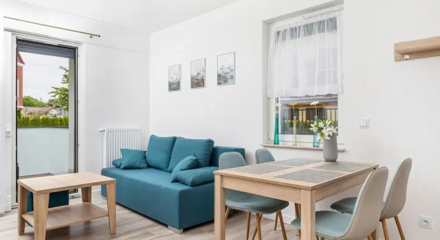 Sunny Rewal Apartments by Renters