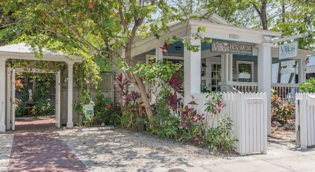 Key West Villas, Забронировать Отель Отели Ки-Уэст с завтраком, рядом с Оранжерея и сад бабочек Ки-Уэста, Завтраки