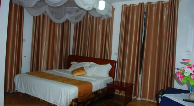Номер Deluxe KCC Hotels