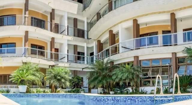 Hospedaria Vitória Mar, Забронировать Отель Отели Сан-Паулу с парковкой, Парковка