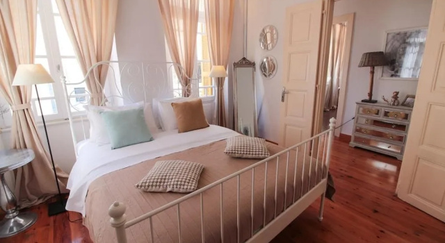 Luxurious Apartment in the Heart of Tinos, Забронировать Апартаменты/квартира Тинос Тинос, рядом с Церковь Мегалохари