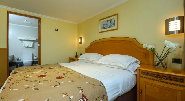 Hotel Ankara, Rezervovat Hotel Valparaíso hotely s parkováním, Parkování
