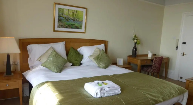 Bailey Ground Lodge, Book Hotel  