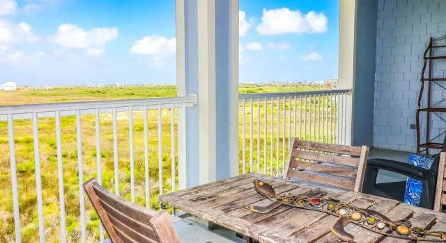 Апартаменты Resort Living on the Bay 2 bed 2 Bath Gorgeous Views Heated Infinity Pool Beach Access