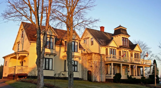 The Maple Inn, Забронировать Отель «постель и завтрак» Паррсборо 