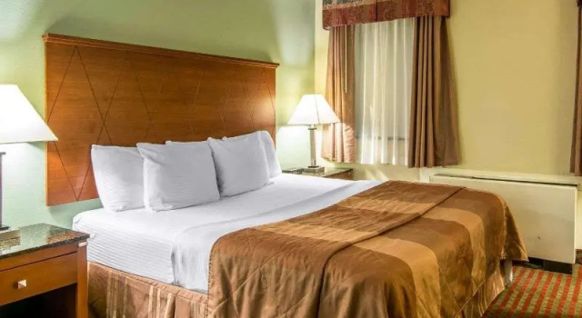 Номер Standard MainStay Suites Williamsburg Historic Area