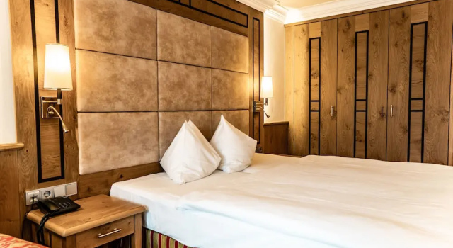 Трёхместный номер Standard Hotel Hubertushof
