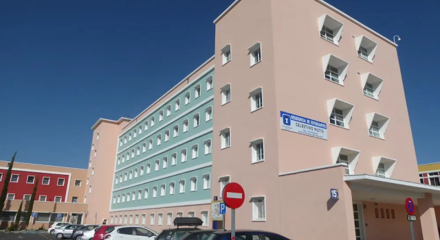 Micampus UPO Celestino Mutis, Забронировать Отель Отели Севильи с парковкой, Парковка