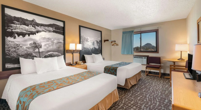 Super 8 by Wyndham Hill City/Mt Rushmore/ Area