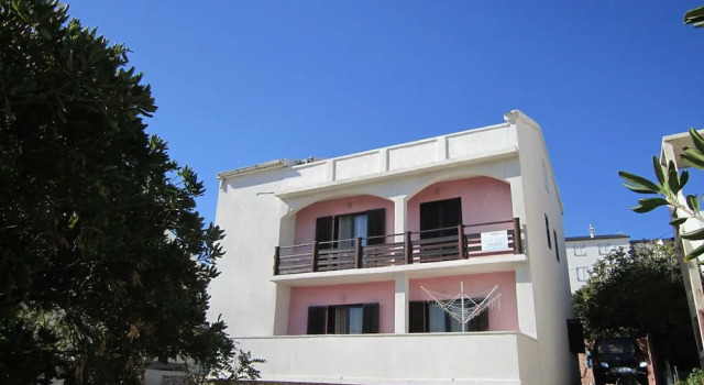 Modern Apartment in Dalmatia With Garden