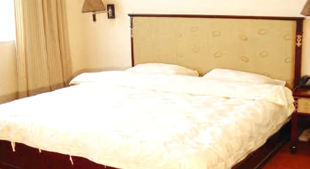 City Comfort Inn Hotel (Maoming Dianbai District People's Hospital Wanda Plaza), Забронировать Отель Отели Маоминг 3 звезды, 3*