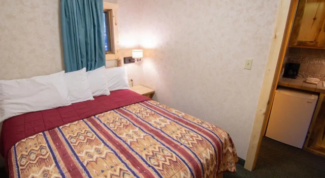 Двухместный люкс Spirit Lake Lodge