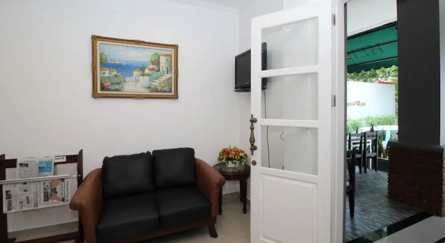 Airy Sario Sam Ratulangi 229 Manado, Забронировать Отель Отели провинции Северного Сулавеси с парковкой, Парковка