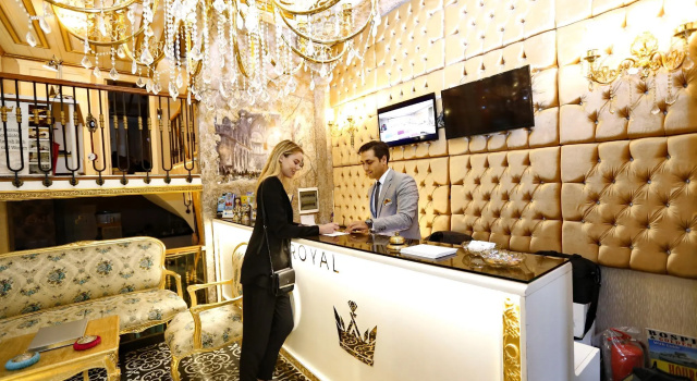 Одноместный номер Standard Diamond Royal Hotel