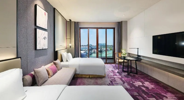 Номер Standard Crowne Plaza Wuxi Lake View